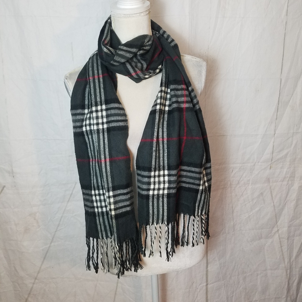 Cashmillion Plaid Fringe Scarf